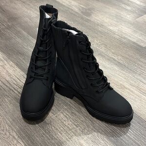 Amazon Essentials Black Women's Combat Boots